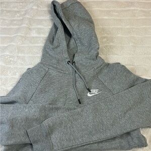 Nike Heather Gray Sweatshirt